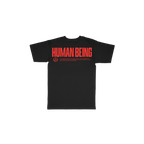 Schwarzes T-Shirt mit roter Schrift bei Nico Santos