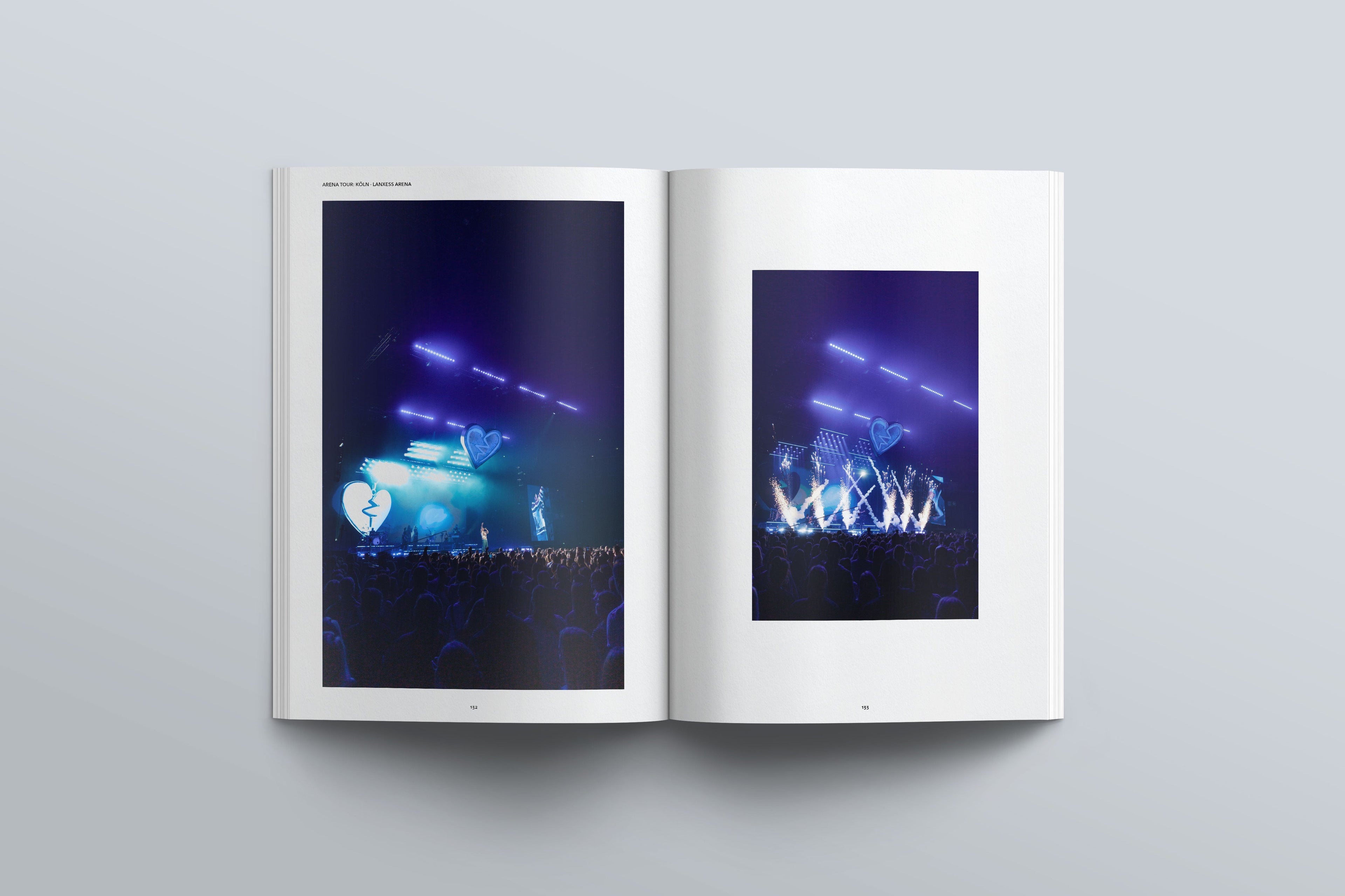 Signiertes Arena Tour 2025 Fotobuch